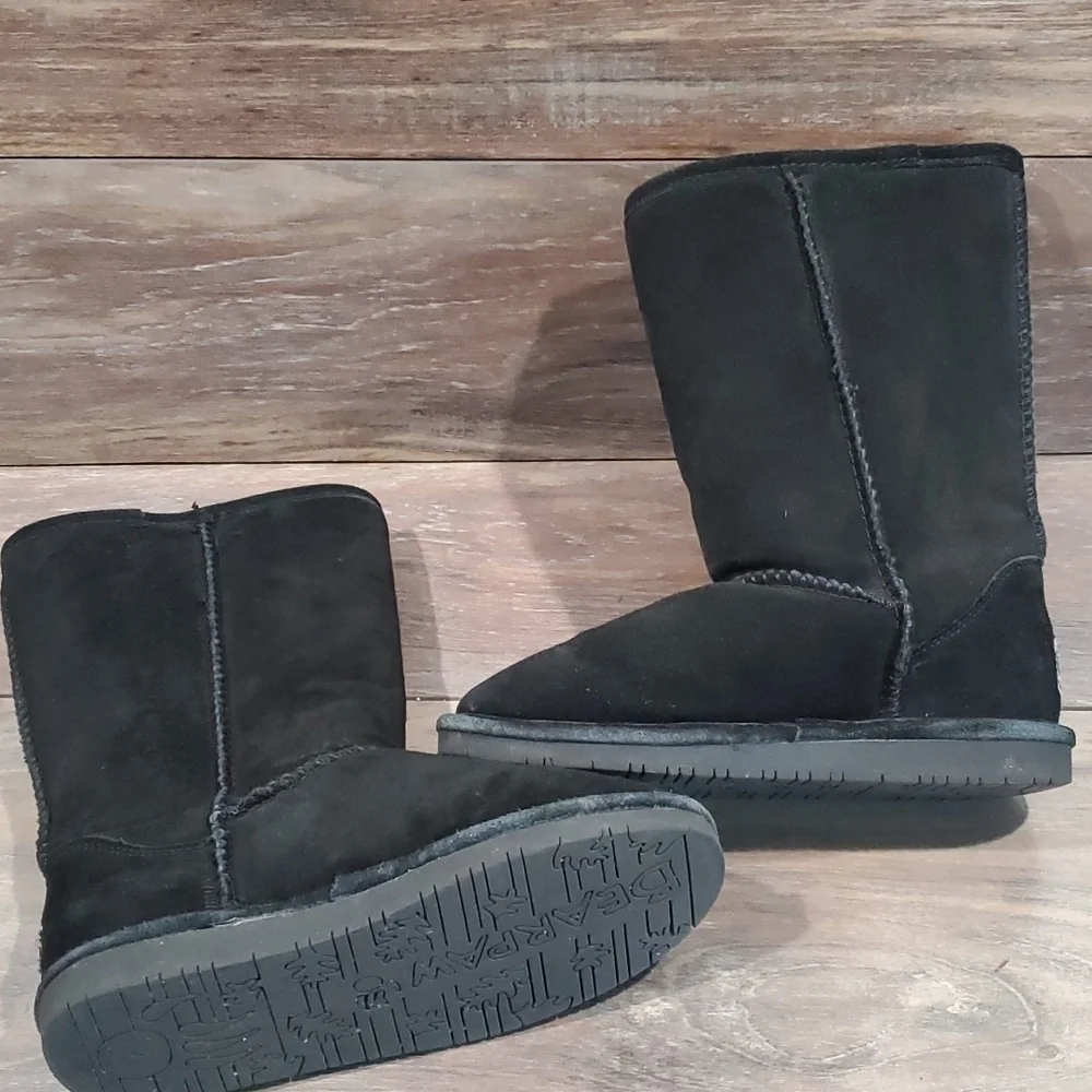 Bearpaw Youth tall boots shoes sz 4 big girls